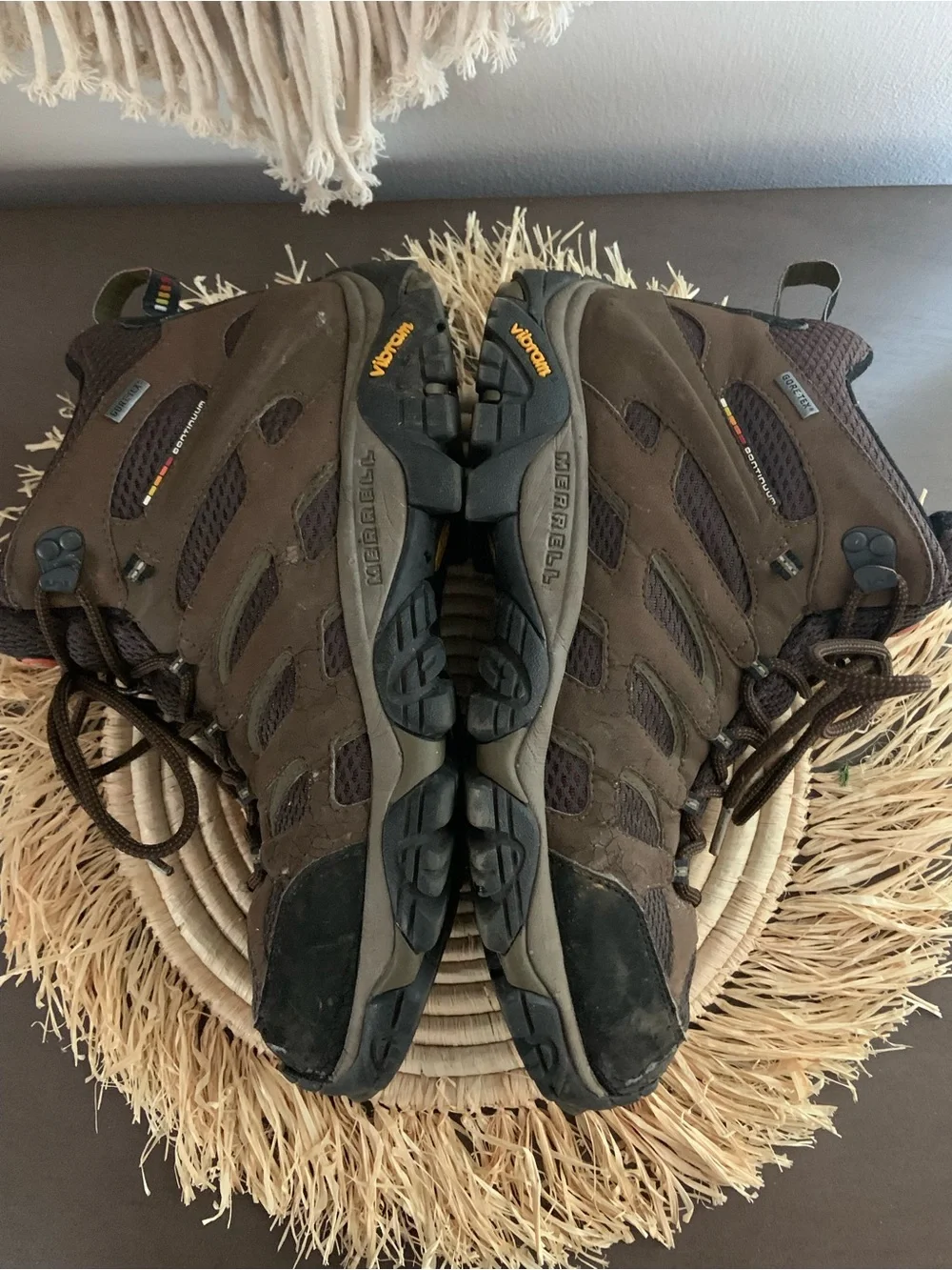 MERRELL Men’s Moab Waterproof Hiking Boots Dark Earth Brown Size 9.5